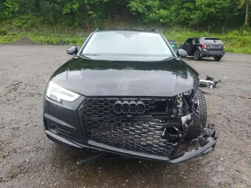 WA19NAF4XJA189898 2018 AUDI A4-4