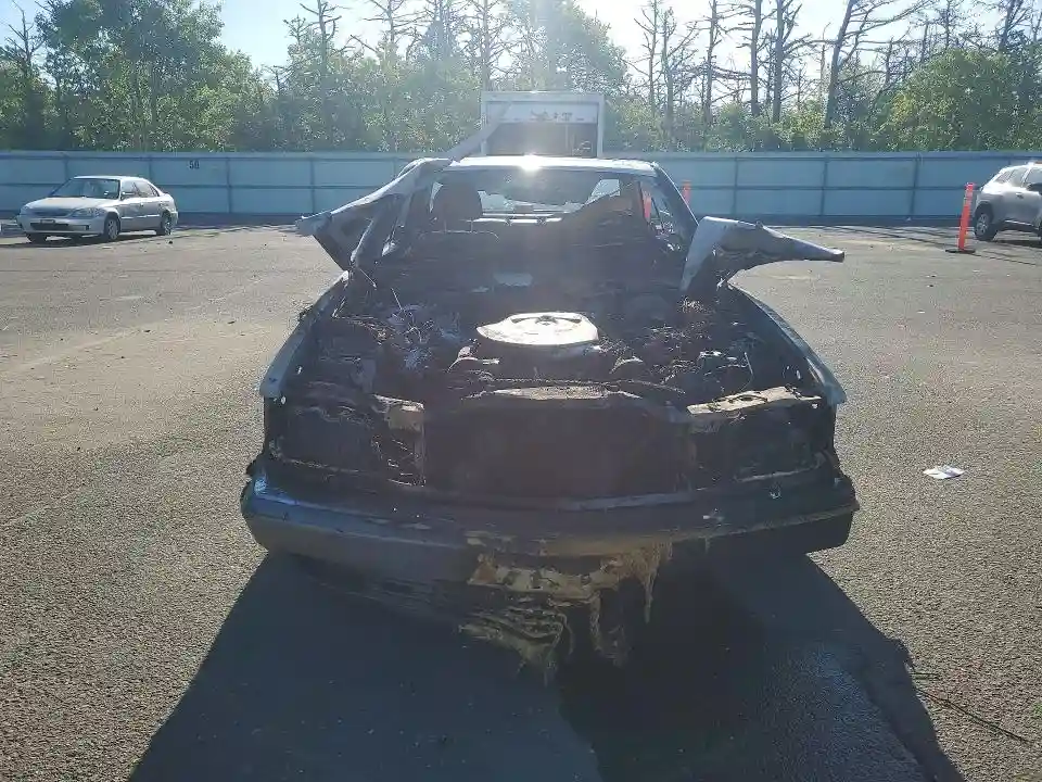 WDBCA45D9HA331421 1987 MERCEDES-BENZ 560-CLASS-4