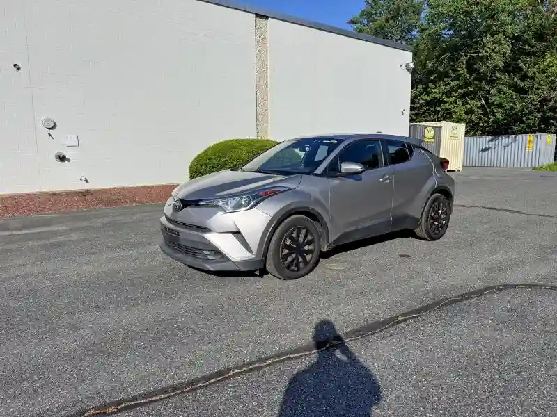 NMTKHMBXXKR067772 2019 TOYOTA C-HR-1