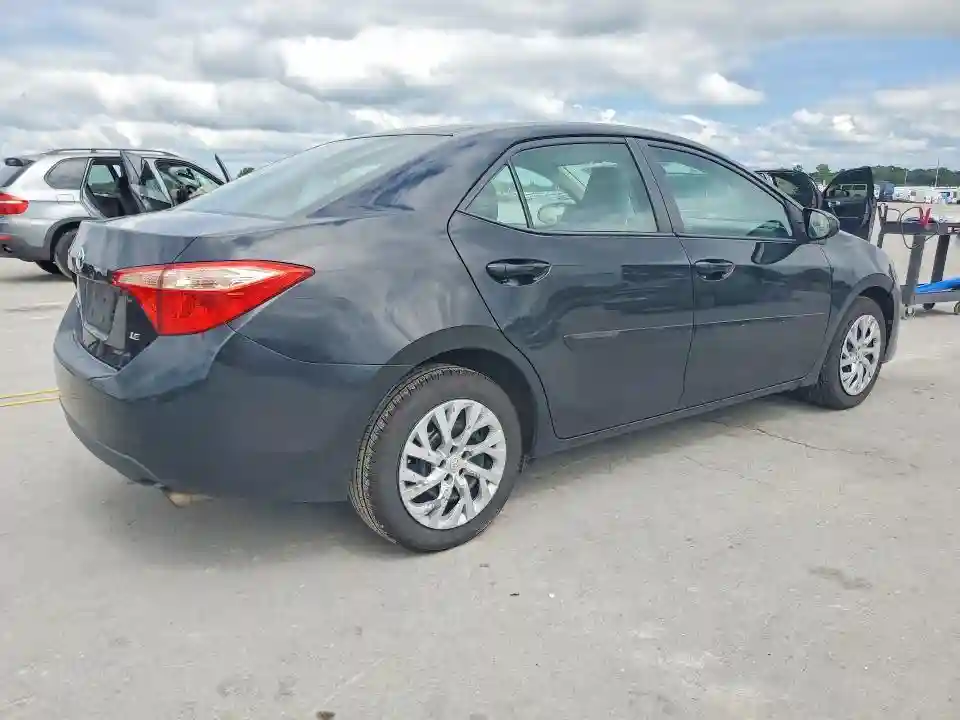 2T1BURHEXHC956895 2017 TOYOTA COROLLA-2