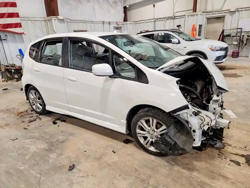 JHMGE8H40AC030944 2010 HONDA FIT-3