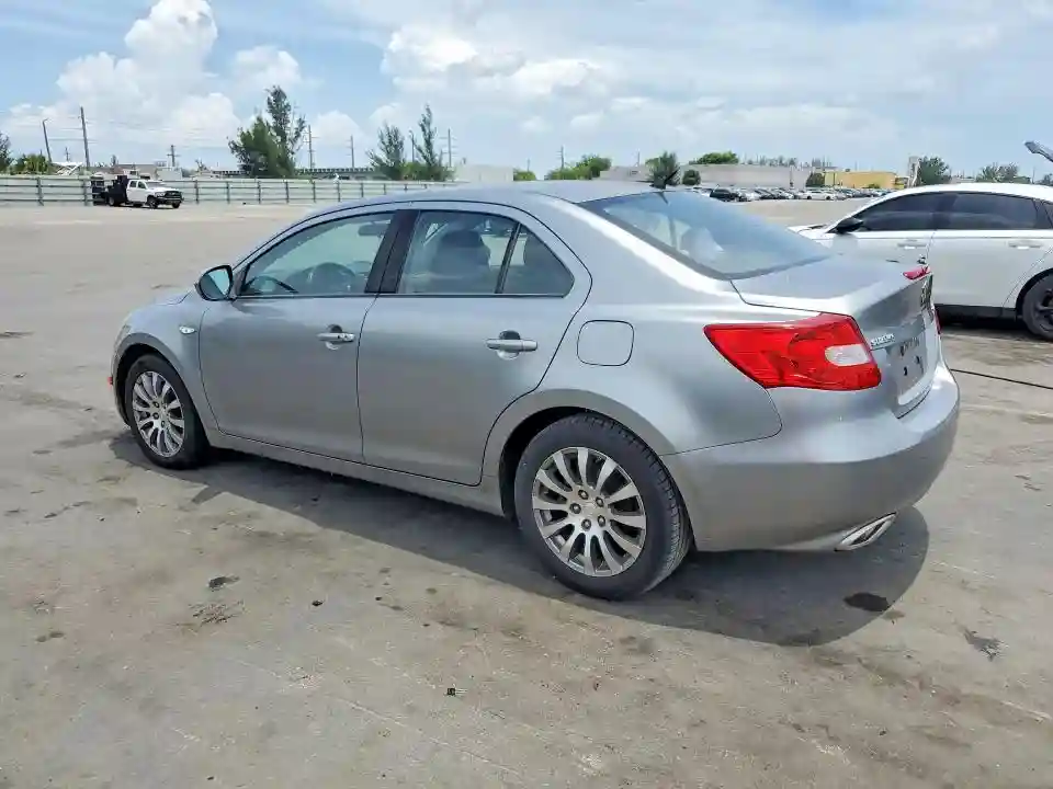JS2RE9A38D6100314 2013 SUZUKI KIZASHI-1