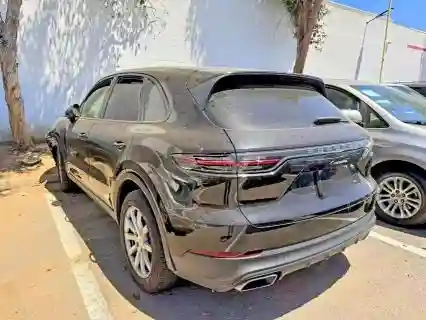 WP1AA2AY9MDA03803 2021 PORSCHE CAYENNE-2