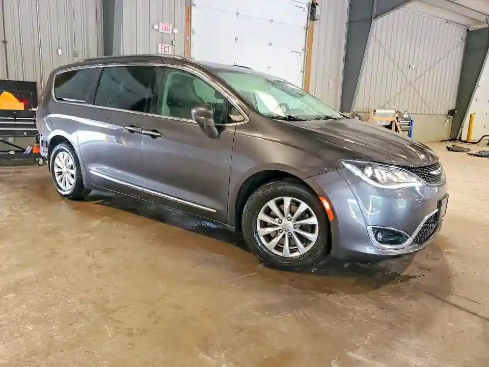 2C4RC1BG7KR588597 2019 CHRYSLER PACIFICA-3