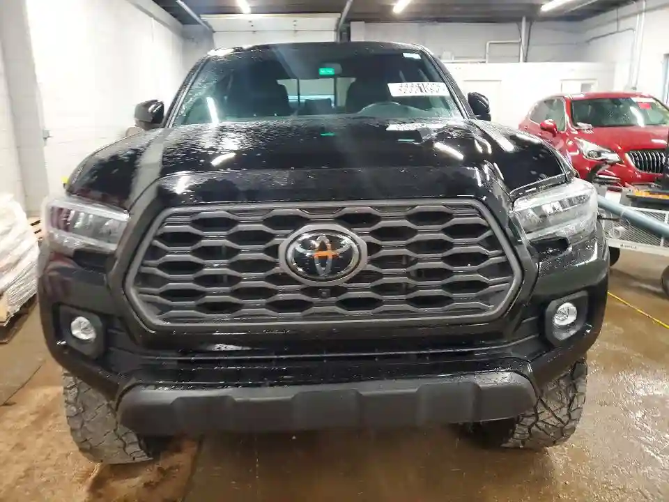 3TMCZ5AN8PM557384 2023 TOYOTA TACOMA-4