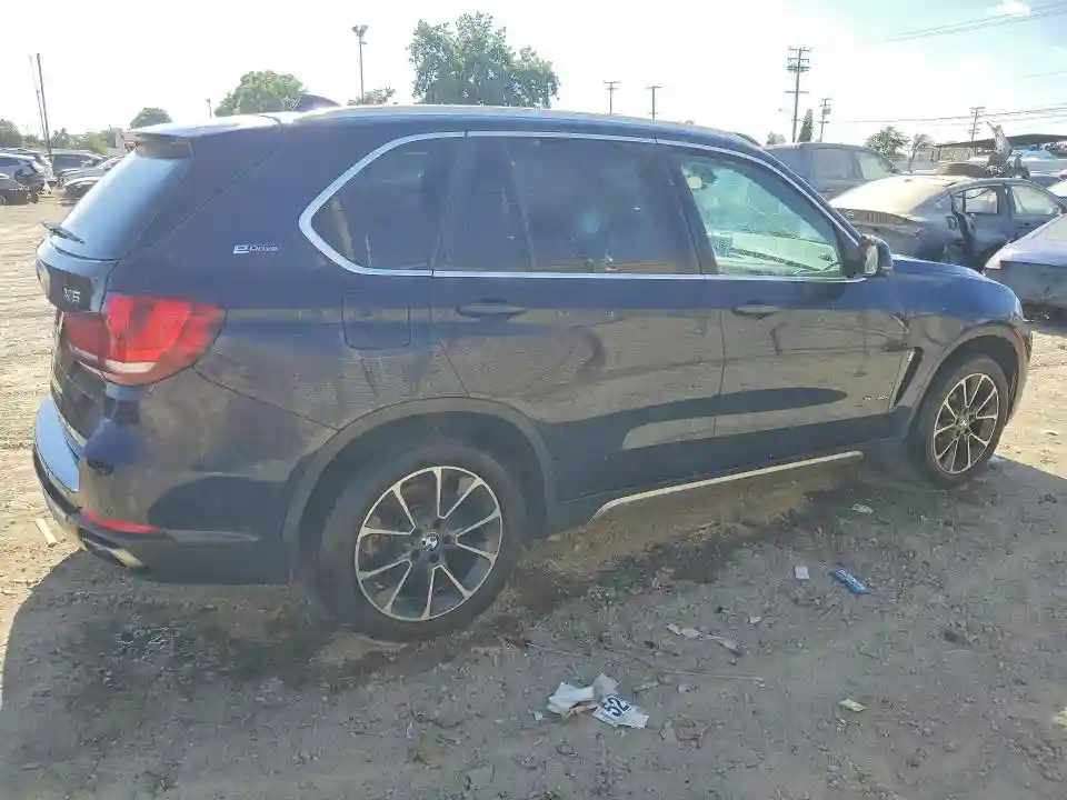5UXKT0C39H0V97939 2017 BMW X5-2