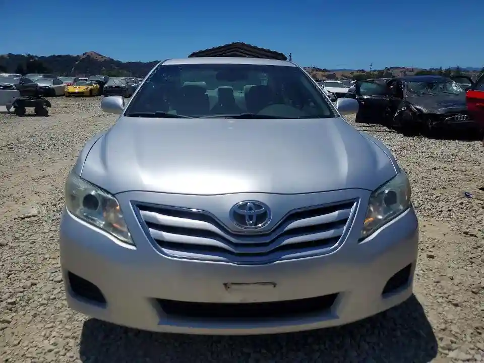 4T1BF3EK5AU041930 2010 TOYOTA CAMRY-4