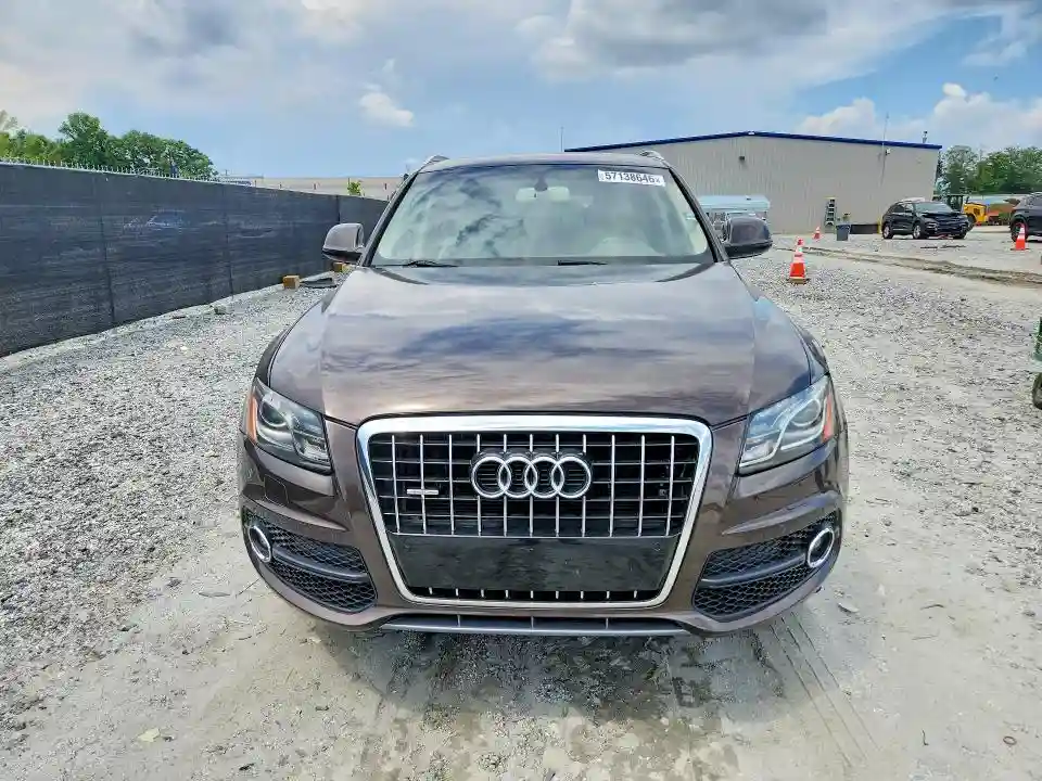 WA1DKAFP4BA004551 2011 AUDI Q5-4