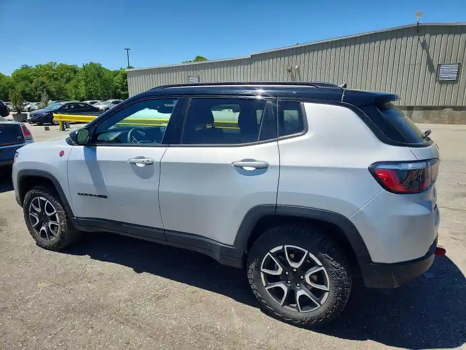 3C4NJDDN9RT148776 2024 JEEP COMPASS-1