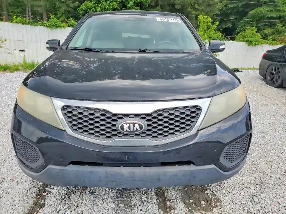 5XYKT3A1XBG136027 2011 KIA SORENTO-4