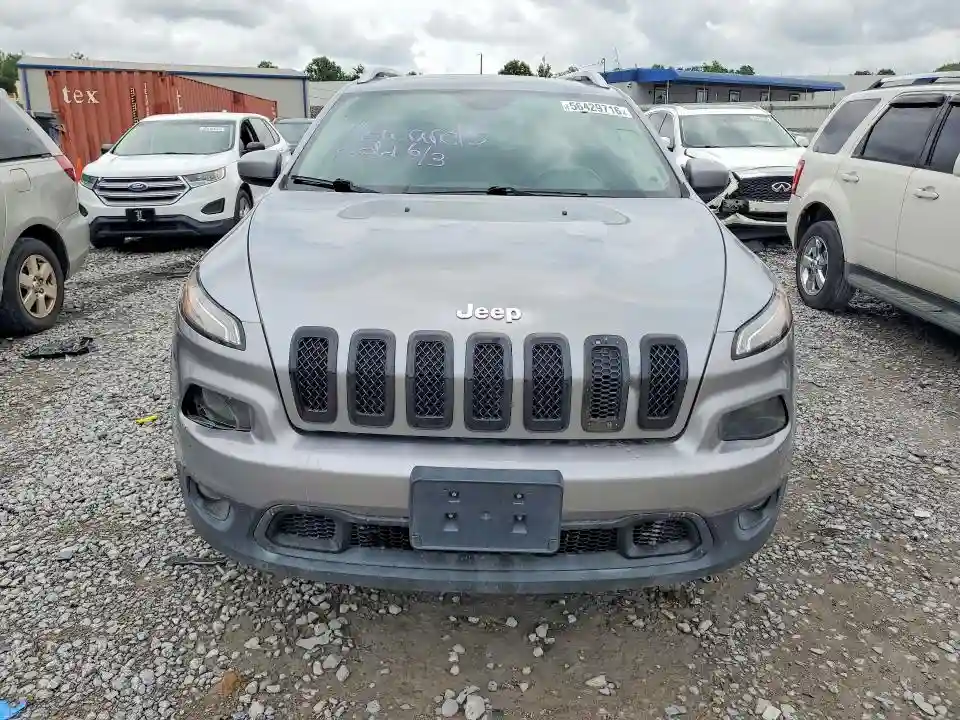 1C4PJMCS3HW596780 2017 JEEP CHEROKEE-4