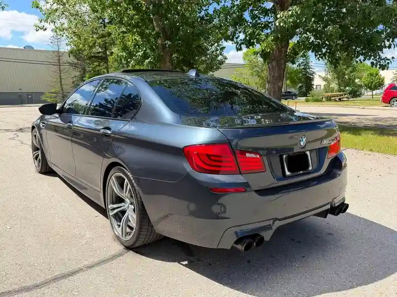 WBSFV9C57CC772384 2012 BMW M5-2