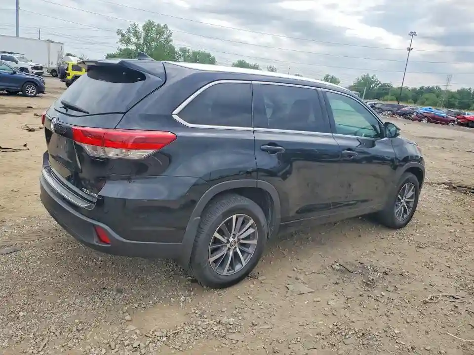 5TDJZRFH1HS460322 2017 TOYOTA HIGHLANDER-2