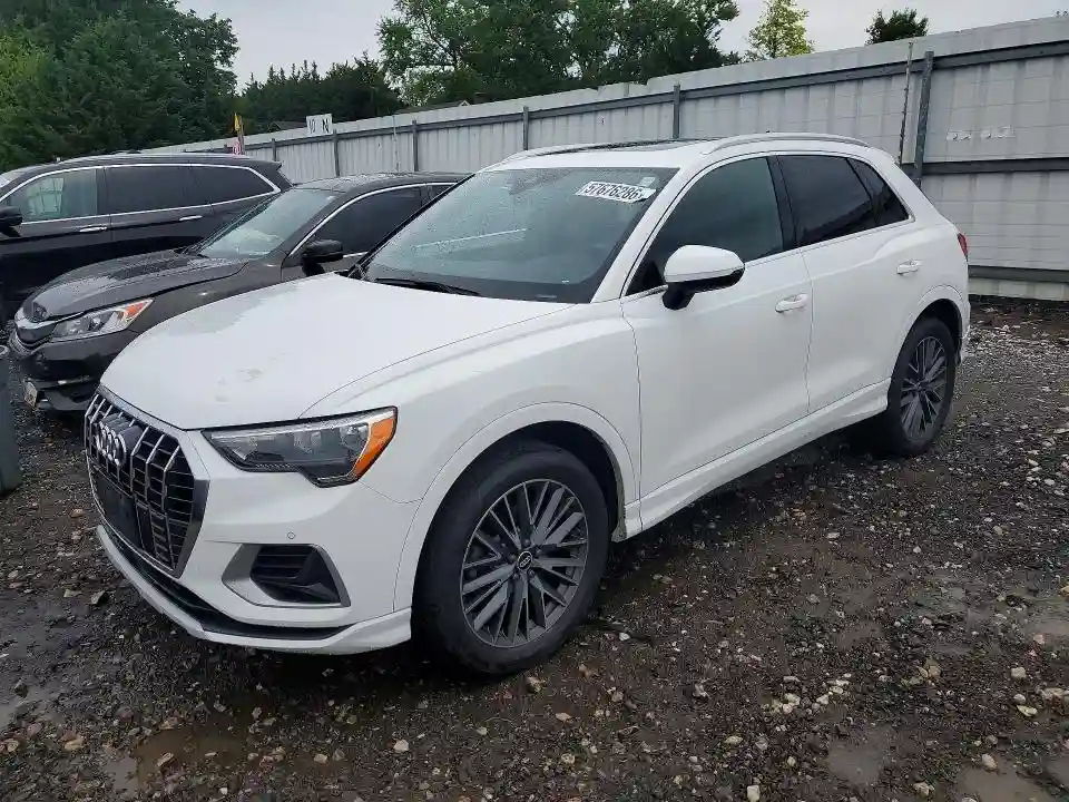 WA1AUCF39N1011117 2022 AUDI Q3-0