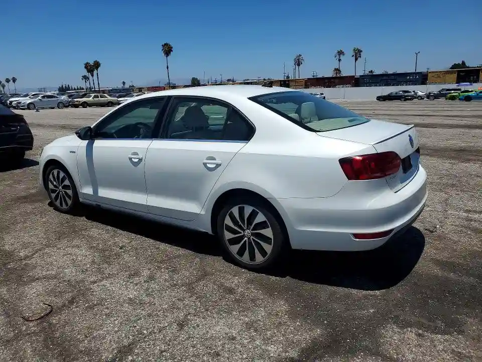 3VW637AJ9DM284441 2013 VOLKSWAGEN JETTA-1