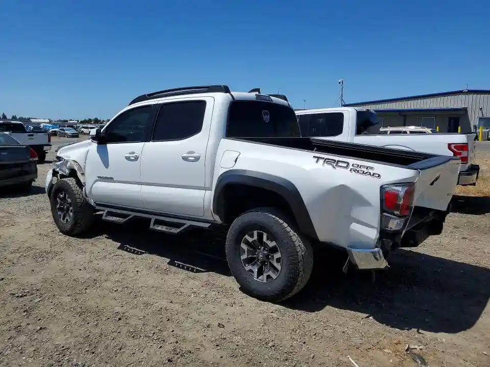 3TMAZ5CN2NM160559 2022 TOYOTA TACOMA-1