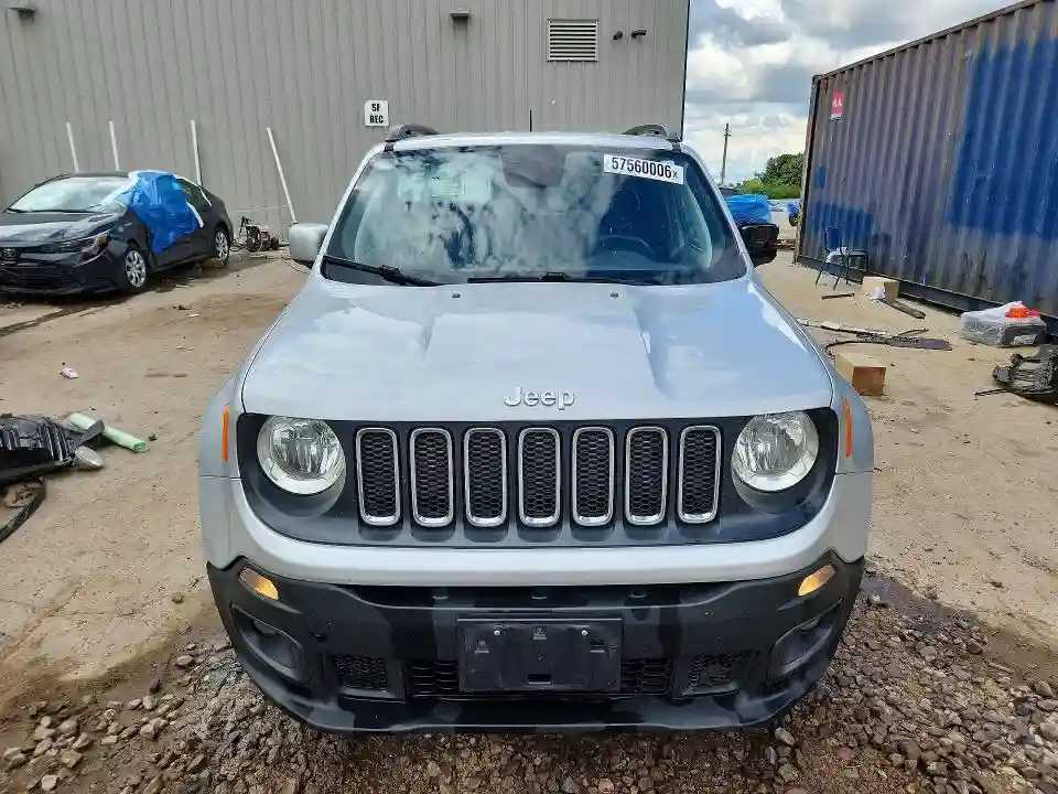 ZACCJABB8JPJ70386 2018 JEEP RENEGADE-4