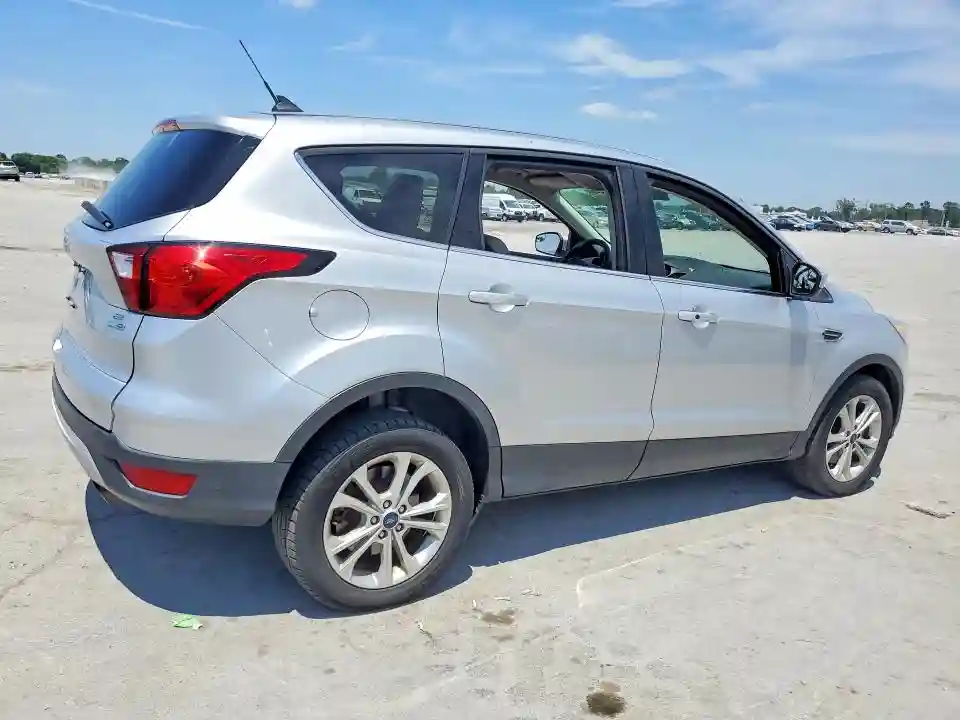 1FMCU9G98KUB07444 2019 FORD ESCAPE-2