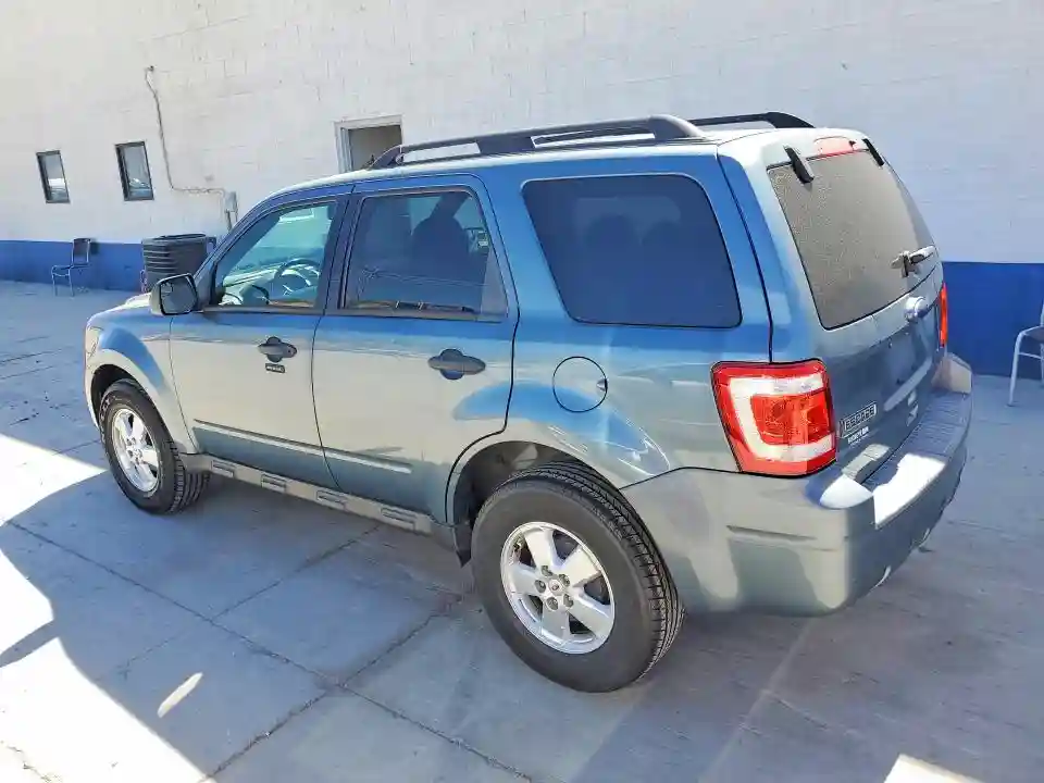1FMCU0D72AKC44856 2010 FORD ESCAPE-1