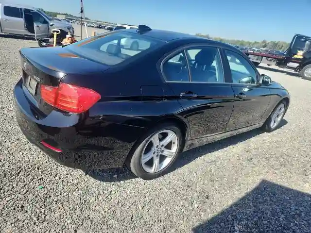 WBA3B1C5XDF461503 2013 BMW 3 SERIES-2