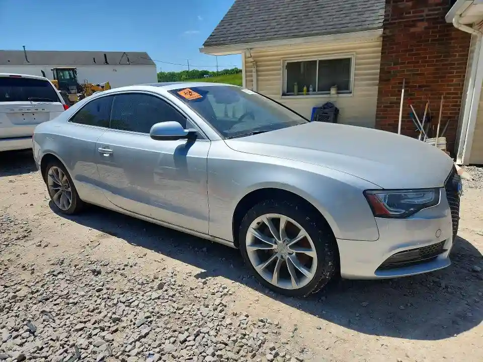 WAULFAFRXDA001158 2013 AUDI A5-3