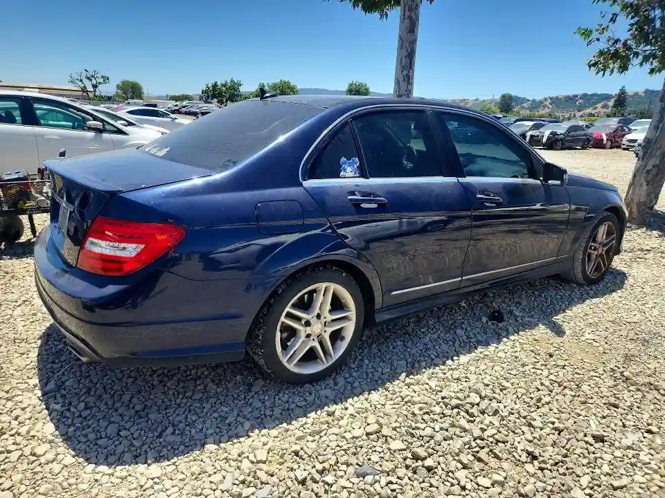 WDDGF5HB4DG105109 2013 MERCEDES-BENZ C-CLASS-2