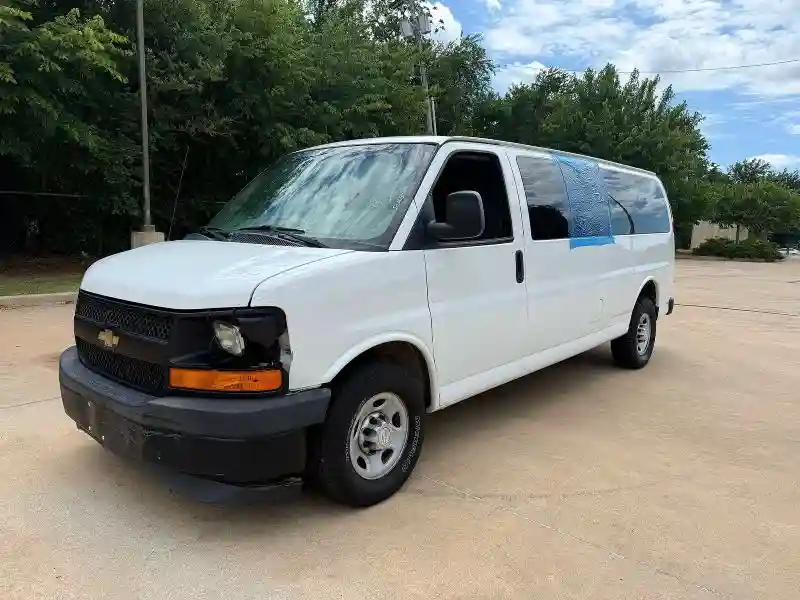 1GAZGNFF6H1310163 2017 CHEVROLET EXPRESS-1