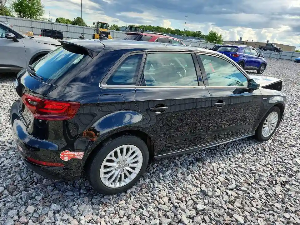 WAUVPBFF0GA093130 2016 AUDI A3-2