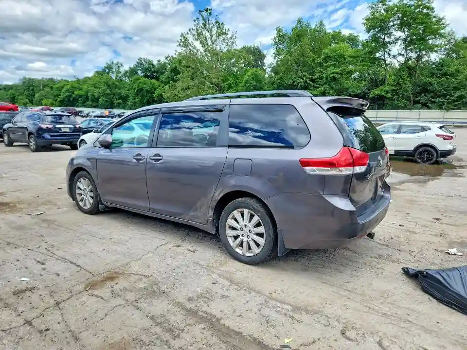 5TDJK3DC9CS047355 2012 TOYOTA SIENNA-1