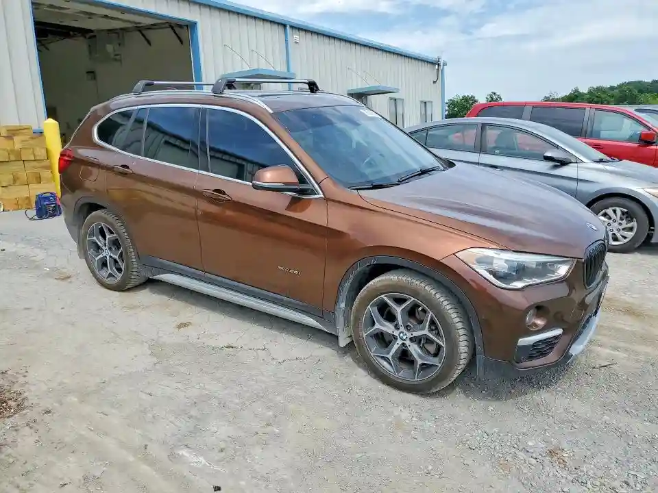 WBXHT3C37GP880247 2016 BMW X1-3