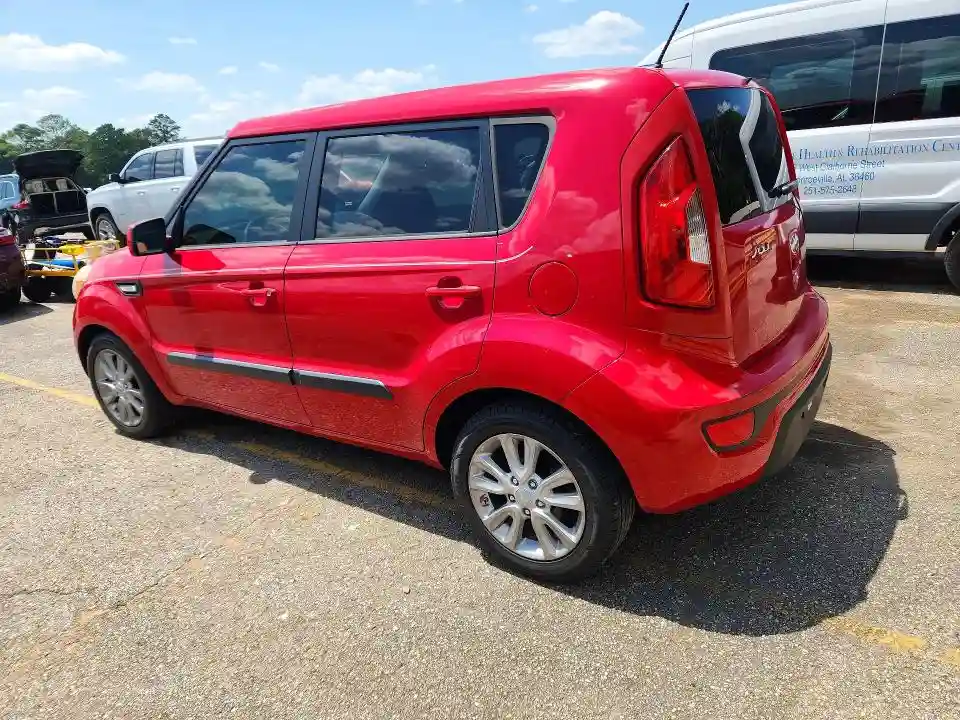 KNDJT2A58D7592438 2013 KIA SOUL-1
