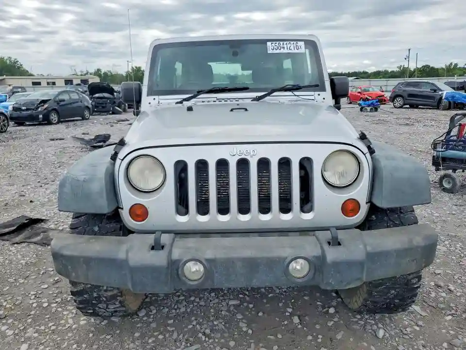1C4BJWKG5CL242725 2012 JEEP WRANGLER-4