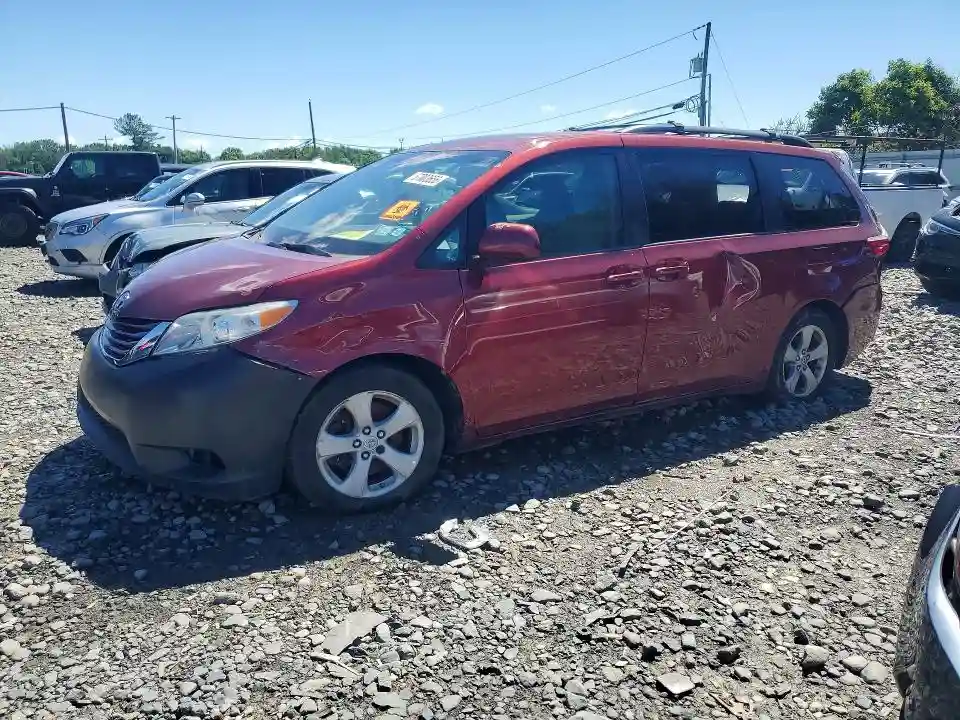 5TDKZ3DC3HS772408 2017 TOYOTA SIENNA-0