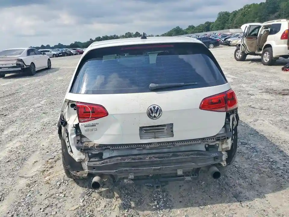 3VW4T7AU9GM038110 2016 VOLKSWAGEN GTI-5