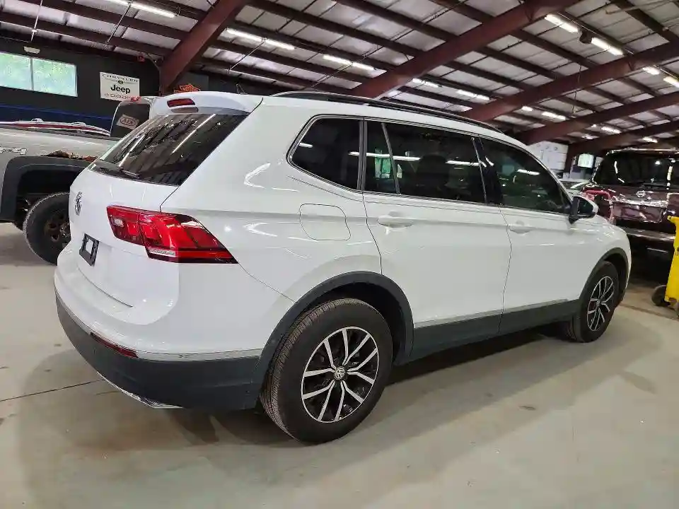 3VV3B7AX6MM066102 2021 VOLKSWAGEN TIGUAN-2