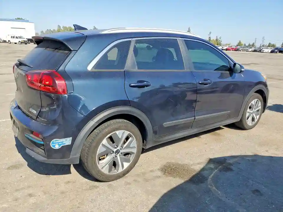 KNDCC3LG7M5103987 2021 KIA NIRO-2