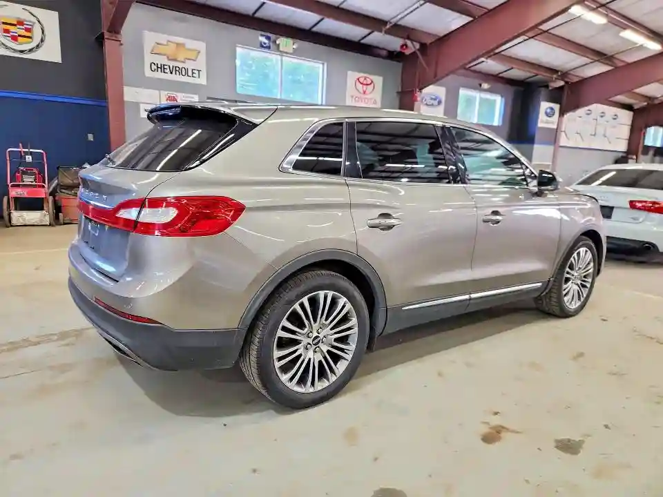2LMPJ6LR7HBL30415 2017 LINCOLN MKX-2