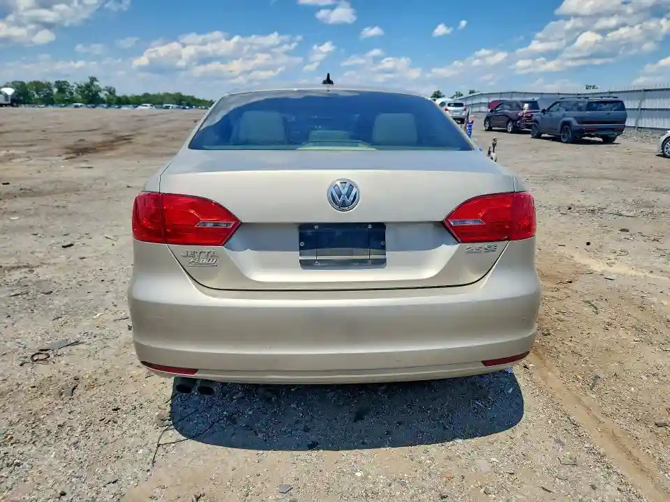 3VWDX7AJXDM301856 2013 VOLKSWAGEN JETTA-5