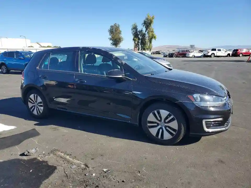 WVWKR7AU1KW916436 2019 VOLKSWAGEN GOLF-3