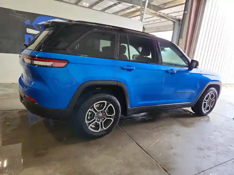 1C4RJYC67R8941527 2024 JEEP CHEROKEE-2