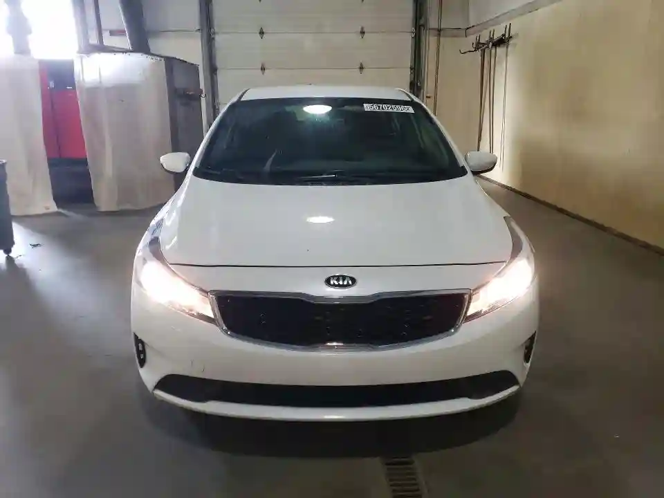 3KPFL4A77JE235394 2018 KIA FORTE-4