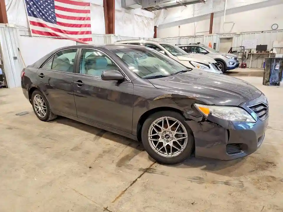 4T4BF3EK2BR126747 2011 TOYOTA CAMRY-3