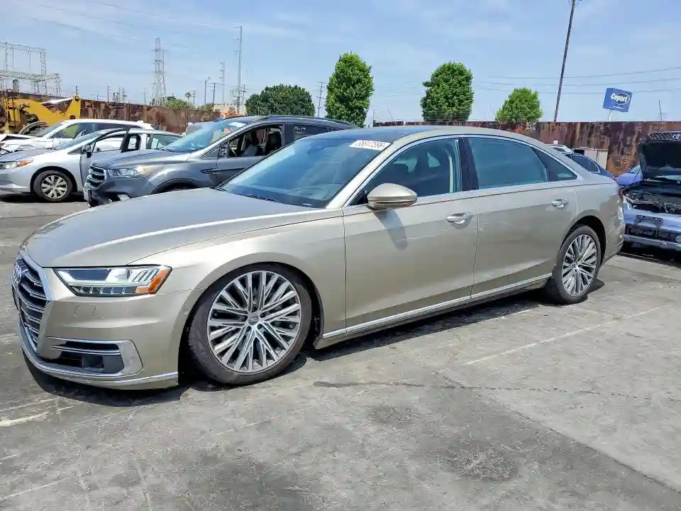 WAU8DAF85KN017647 2019 AUDI A8-0