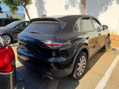 WP1AA2AY9MDA03803 2021 PORSCHE CAYENNE-3