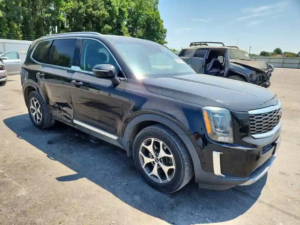 5XYP3DHC8LG090394 2020 KIA TELLURIDE-3