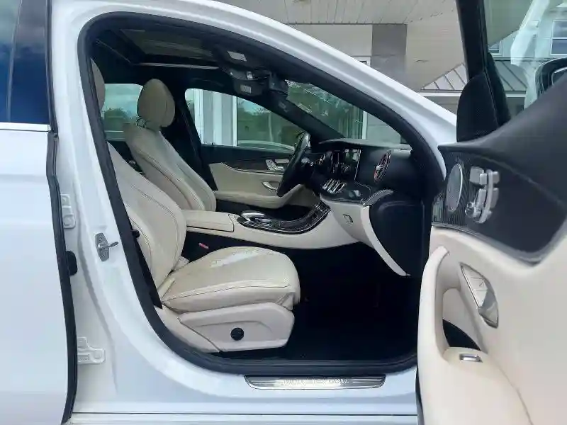 WDDZF4JB5HA048053 2017 MERCEDES-BENZ E-CLASS-4