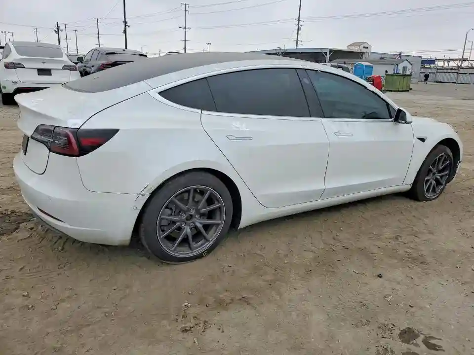 5YJ3E1EA5LF598405 2020 TESLA MODEL 3-2
