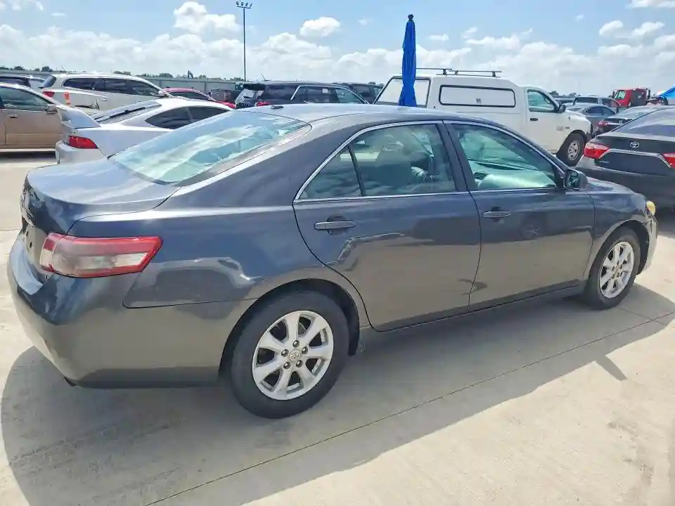 4T1BF3EK5AU567720 2010 TOYOTA CAMRY-2