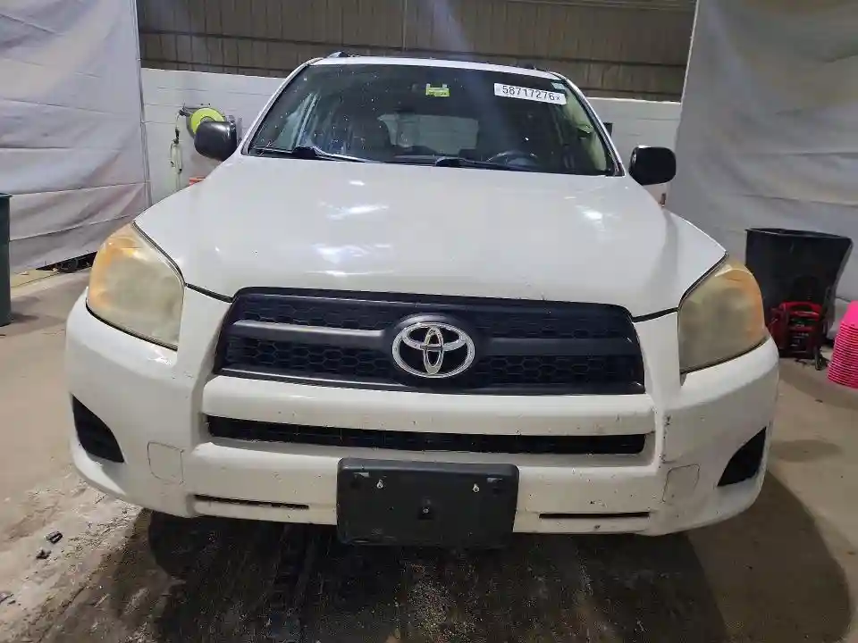 JTMBF4DV0BD042250 2011 TOYOTA RAV4-4