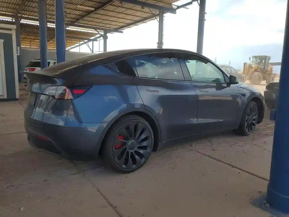 7SAYGDEF7PF756281 2023 TESLA MODEL Y-2